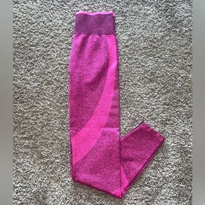Victoria’s Secret Pink seamless leggings